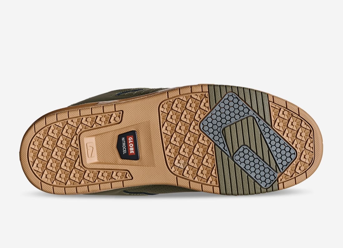 GLOBE SABRE GREEN MILITARY GUM